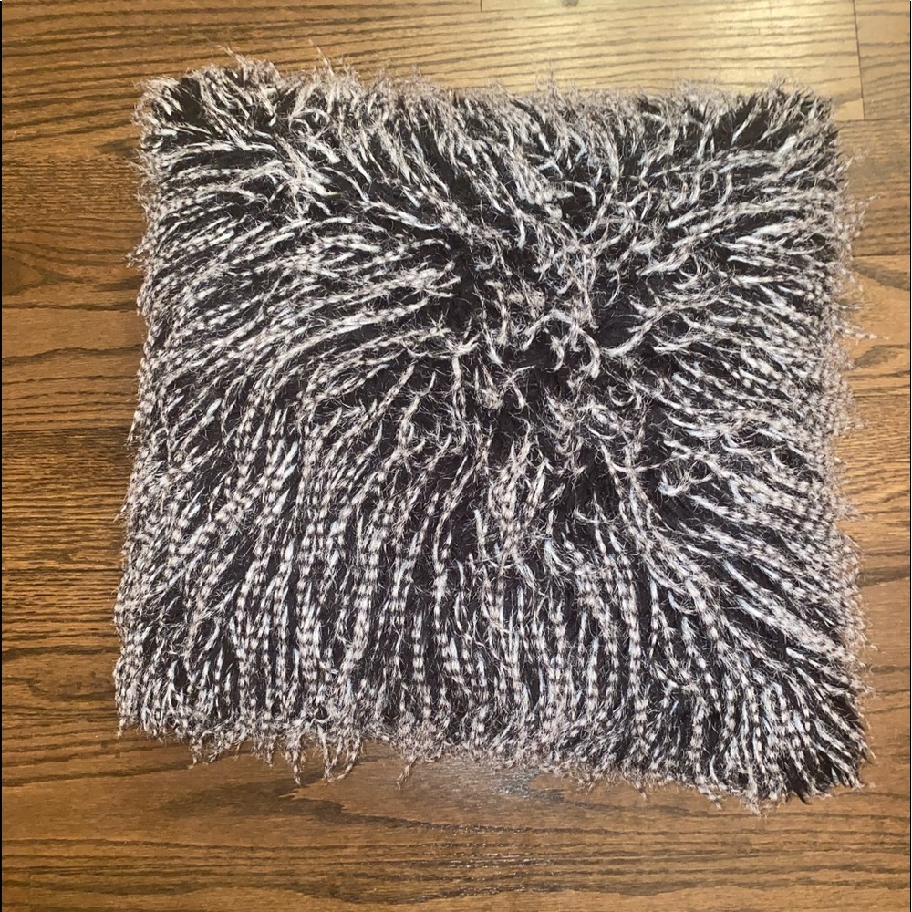 Throw pillow